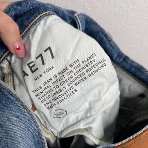 AE77 New York Mom Jean Medium Wash High Rise Tapered Denim Size 0 Regular